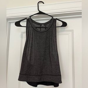 Lululemon workout top